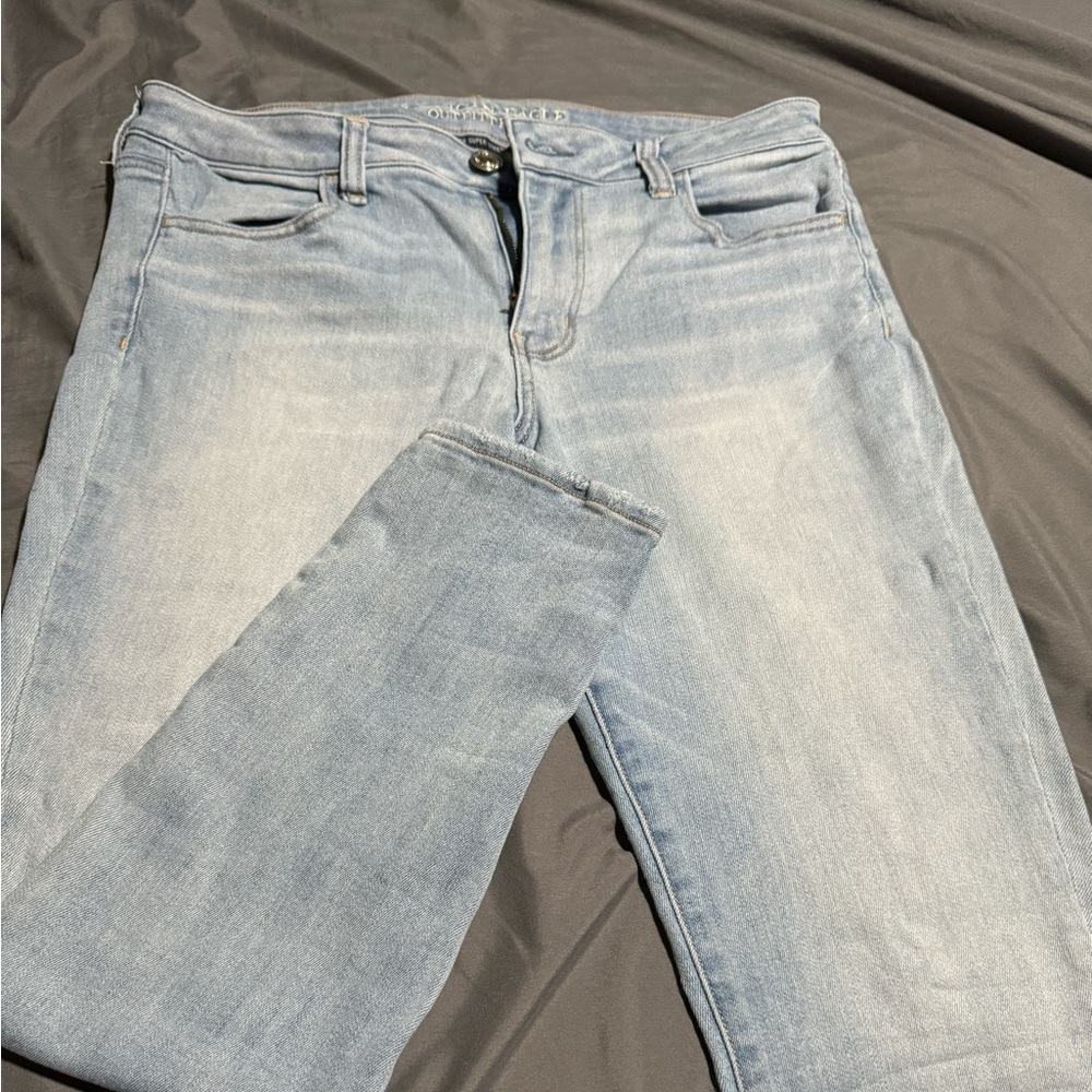 American Eagle Light wash Jegging Jeans
